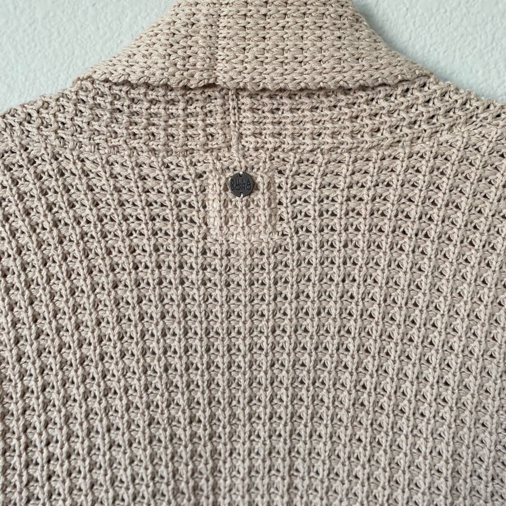 Billabong Medium Knit Sweater Cream Colored Waffle View 6